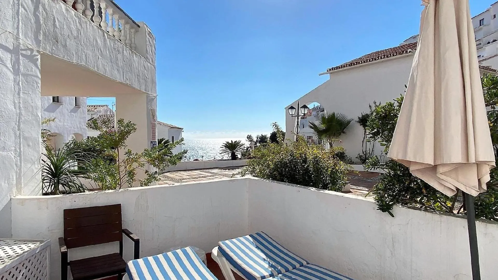 Apartment Ferienwohnung Fuer 3 Personen Ca 60 Qm In Nerja, Andalusien Costa Del Sol Spain